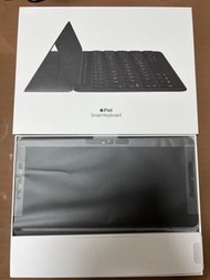 Apple iPad  10.5Inch Smart ⌨️ Keyboard