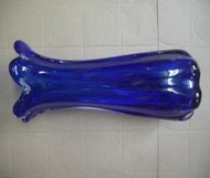 早期玻璃.藍色花瓶.