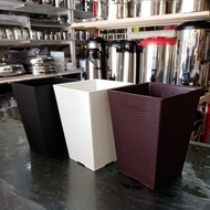 FELTON SQUARE FLOWER POT 2511 PLASTIC FLOWER POT FOR INDOOR OUTDOOR USE #16