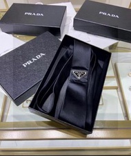 Prada 經典Logo造型 純色設計 領帶 男款 黑色