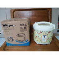 [MB] - rice cooker miyako MCM 528 1.8L mejikom MCM528 1.8 L rice cooker 3 In 1 memasakmengkukusmeman