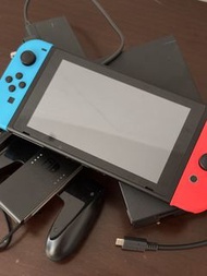 Nintendo Switch 紅藍機連配件