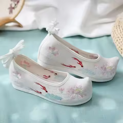 Woman Vintage Yue Opera Flowers Embroidery Dance Flat Shoes Women Chinese Style Traditional Ancient 