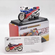 Classic War Horse Fire 1:24 Honda VFR750 Motorbike Model Metal Alloy Collectible Toys for Boys And G