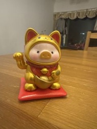 Lulu 豬 金色招財貓 $70