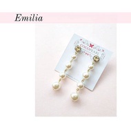 Emilia White Earrings (5 tiers)