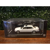 1/64m BMW E38 7-Series White [MGM]
