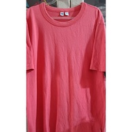 Second-Hand Uniqlo Round Neck Shirt Used Condition Drop Fade Color