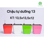 Self-sustaining plastic pot 18 KT 18x18x16 cm