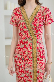 V-neck split end batik dress