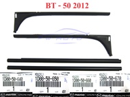 ยางรีดน้ำประตู ด้านนอก ยางรีดน้ำนอกประตู ของแท้ สีดำ สำหรับ Mazda BT50 Pro 4Dr ปี 2012-2019 คิ้วรีดน