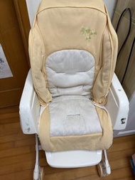 Combi 手動搖椅餐椅