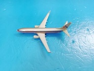 (FREE SHIPPING WORLDWIDE) Extremely RARE Herpa Wings SAMPLE 1:500 American Airlines AA B737-800 N974