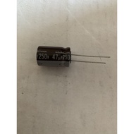 Elco capacitor 47uf / 250v