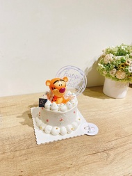 跳跳虎蛋糕 公仔蛋糕 簡約可愛風 甜點 台北 生日蛋糕 鑠甜點