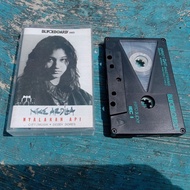 Kaset pita Nike Ardilla - Nyalakan Api (kondisi like new)