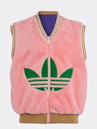 全新限量正品愛迪達中性款adidas粉紅色毛絨綠色logo背心外套；尺寸L男女適用Gucci