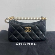 CHANEL 24a黑金羊皮珍珠手柄鏈條腋下包 19*11*6 全新閒置配件塵袋