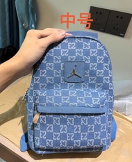 【現貨】Nike Jordan 牛仔藍後背包 滿印23號老花設計 百搭時尚運動書包