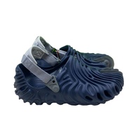 AUTHENTIC STORE CROCS MENS AND WOMENS SANDALS รองเท้าวิ่ง รองเท้ากีฬา รองเท้าแตะ 204549-5 YEAR WARRA