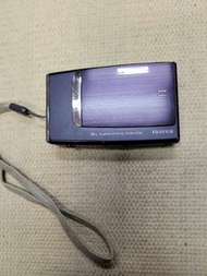 紫色FUJIFILM Finepix Z10fd數碼相機1部