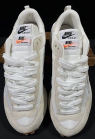 sacai x nike vaporwaffle sail gums (size 43)