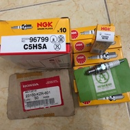 1 NGK C5HSA Dream wave spark plug (short leg) (live photo)