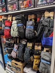 大量滑雪手套上架, 請到 222店選購, Burton, Dakine, Others