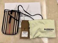 BURBERRY 手機卡片包