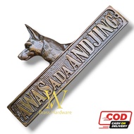 SIKU Door Plate Decoration Fence Beware There is a Elbow Andjing 1 Pcs