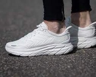 Hoka One One Clifton 8 (UK 5.5)  女裝  白色  全新