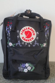 喜悅// Kanken mini黑色款