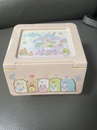 角落生物收納盒
