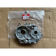 CRANKCASE L/H 4 STROKE HONDA EX5/EX5 POWER *11200-GN5-00*