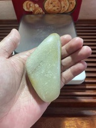 ✨資深玩家閒置出和田玉青白玉灑金皮籽料手把件