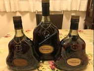 高價回收軒尼斯X.O 人頭馬 馬爹利 卡慕 長頸FOV 路易十三等