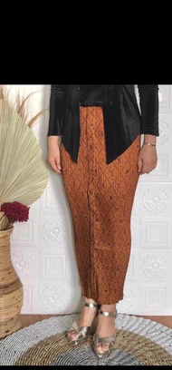Rok plisket batik sidomukti