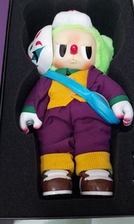 Yoot toy rebel limited edition熊仔