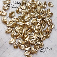 (30 pcs ) manik SQ daun gold / manik daun emas perak