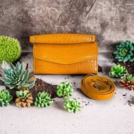 SALE / PRELOVED | กระเป๋าหนังแท้พร้อมสายสะพาย WOC สีเหลือง* รุ่น เลดี้ #TS121