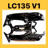 Yamaha LC135 V1 Inner Panel Center Cover F836K Inner Panel Legshield LCV1 1S8-F836K ABS hitam kilat 