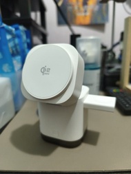 Qi2 25w 智能無線充電座