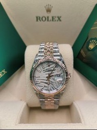 36mm 全新現貨 ROLEX 勞力士 126231-0031 Datejust 36腕錶永恒玫瑰金及蠔式鋼款，搭配銀色棕櫚葉圖案錶面及紀念型（Jubilee）錶帶