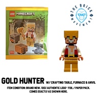 MINECRAFT Gold Hunter w/ Crafting Table, Furnace & Anvil Foil / Paper Pack