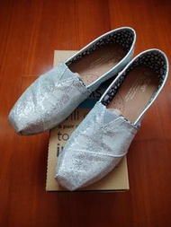 Toms 全新銀蔥鞋 US7/ JP24