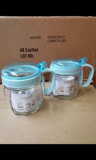 全新， 玻璃 調味盒，或可用作食物盒， 玻璃質料容易清洗打理， 原價 169元，購自 千色店，誠讓價 70 元（3個），

屯門市中心交收
