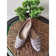 XES Shining Women Flat Shoes (PRELOVED)