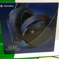 PS4 Gold Wireless headset 500 million Limited Edition