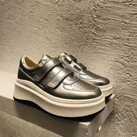 Fashion Breathable Round Head Flats Outdoor Cover Heels Men Shoes Thick Bottom Sneakers Zapatos Muje