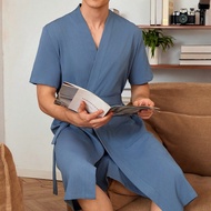 Men Solid Dual Pocket Belted Robe